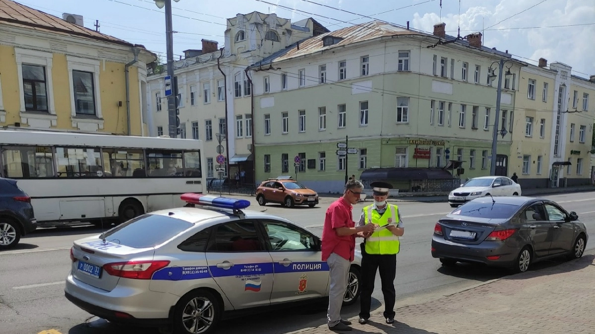 С 1 июня будут останавливать всех, кто едет на дачу на личном авто: новая ловушка от ГАИ