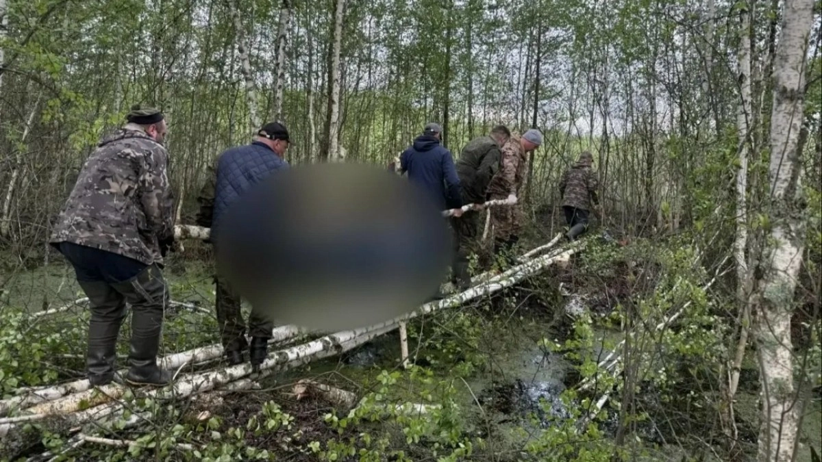 В лесу рядом с поселком Мезиновский обнаружили тело мужчины