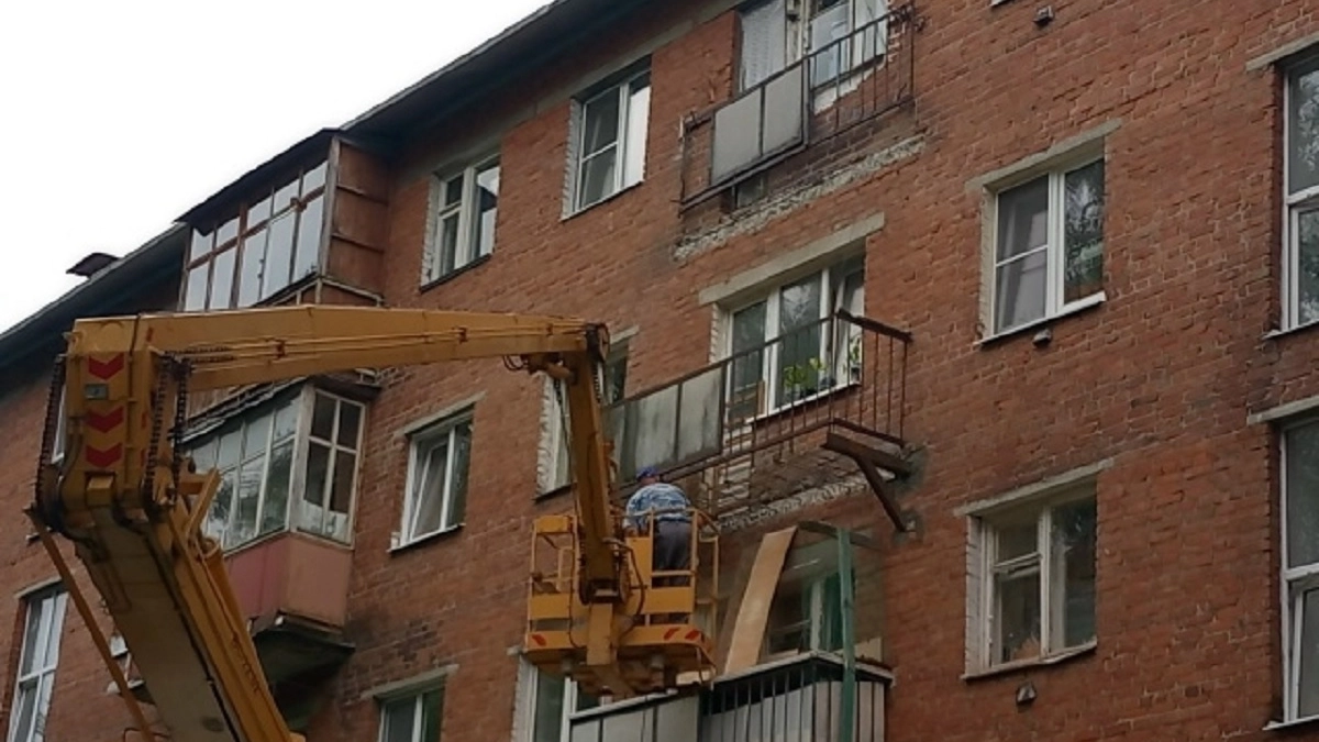 Владельцам квартир с балконами объявили новое правило: в 2026 году делать это строго запрещено