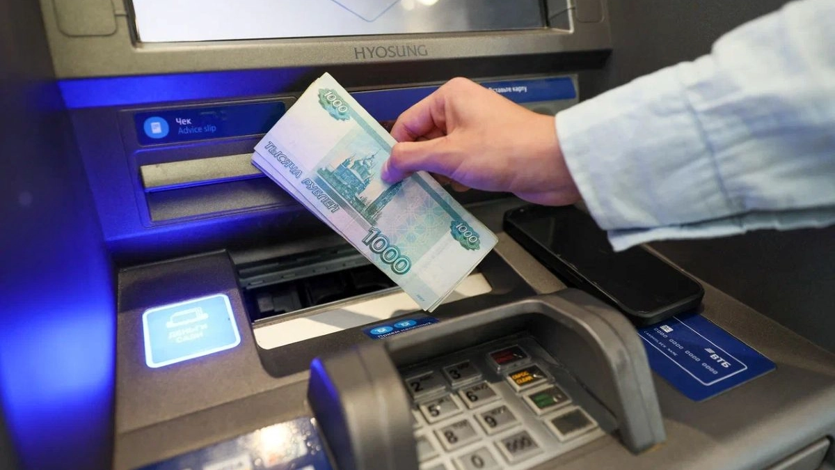 Рынок сбережений в апреле вырос на 1 трлн рублей 