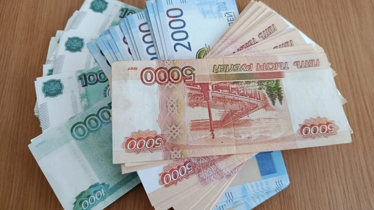 7 600 рублей с мая: кто получит новую ежемесячную выплату и как оформить