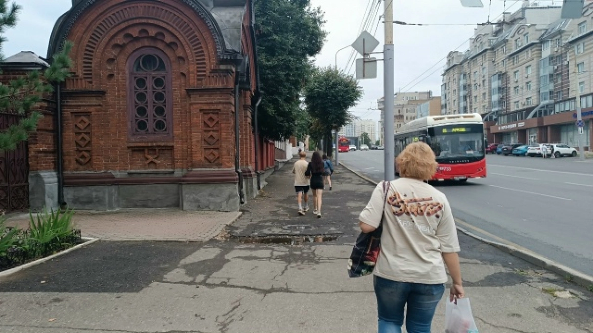 Срочно выбросьте: 3 предмета одежды, которые делают ваш образ колхозным и прибавляют возраст