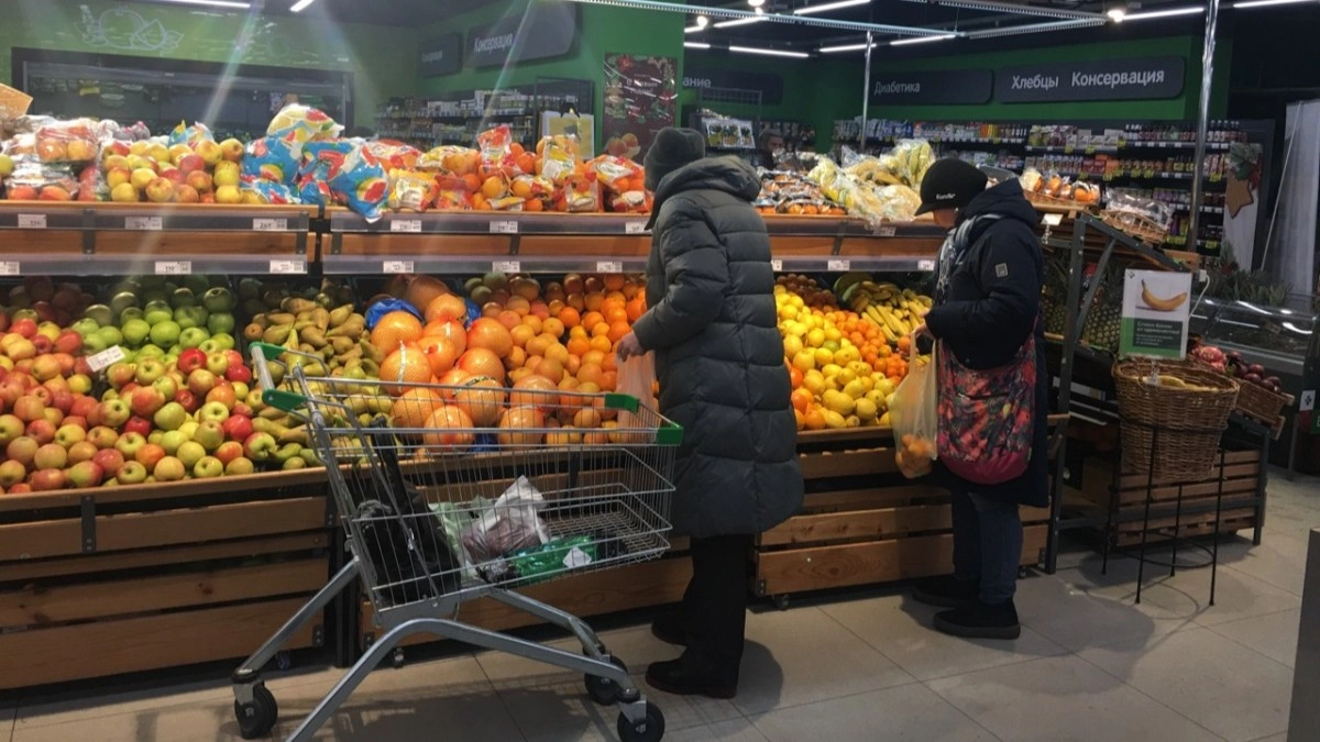 Во Владимирской области в апреле подешевели перец, огурцы и поездки за границу