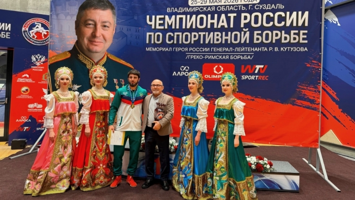 Чемпионат России по борьбе в Суздале посвятили памяти генерала Романа Кутузова