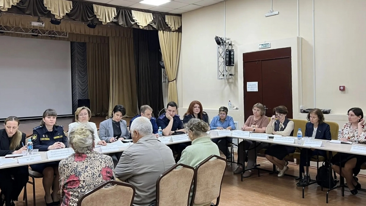 Специалисты «Правового поезда» провели приём жителей Камешковского округа
