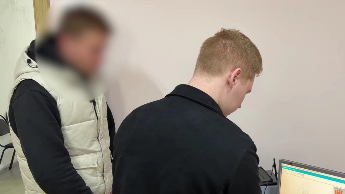 Во Владимире 18-летний молодой человек вскрыл сейф и забрал 890 тысяч рублей