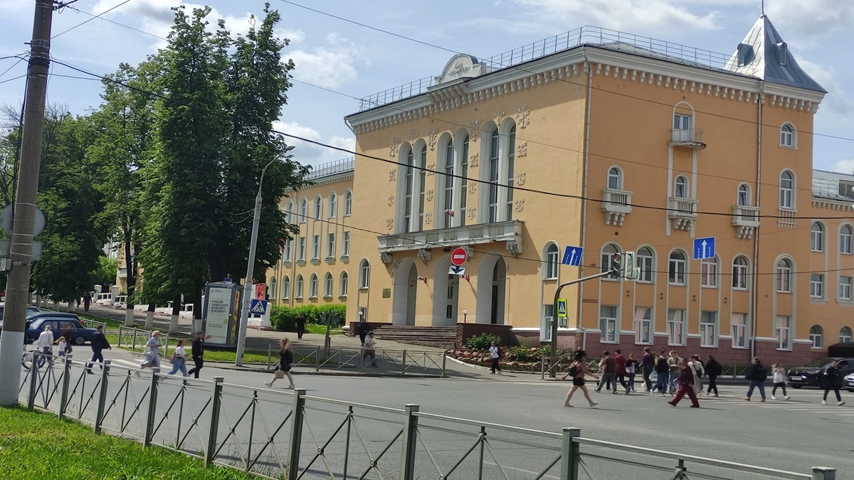 Не ждите, пока он ступит на «зебру»: Верховный суд раз и навсегда разъяснил, кто прав в извечном споре водителей и пешеходов
