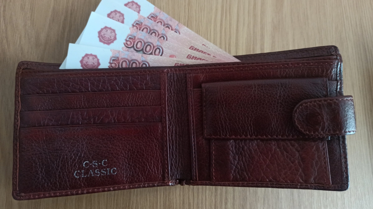 Нищета и проблемы в прошлом: астрологи назвали 3 знака зодиака, которые в июле будут купаться в деньгах