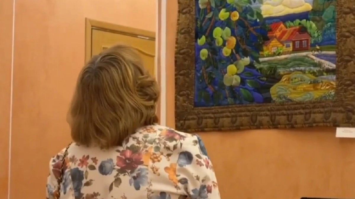 В Центре культуры и искусства Владимира открылась выставка «Лоскутные краски»