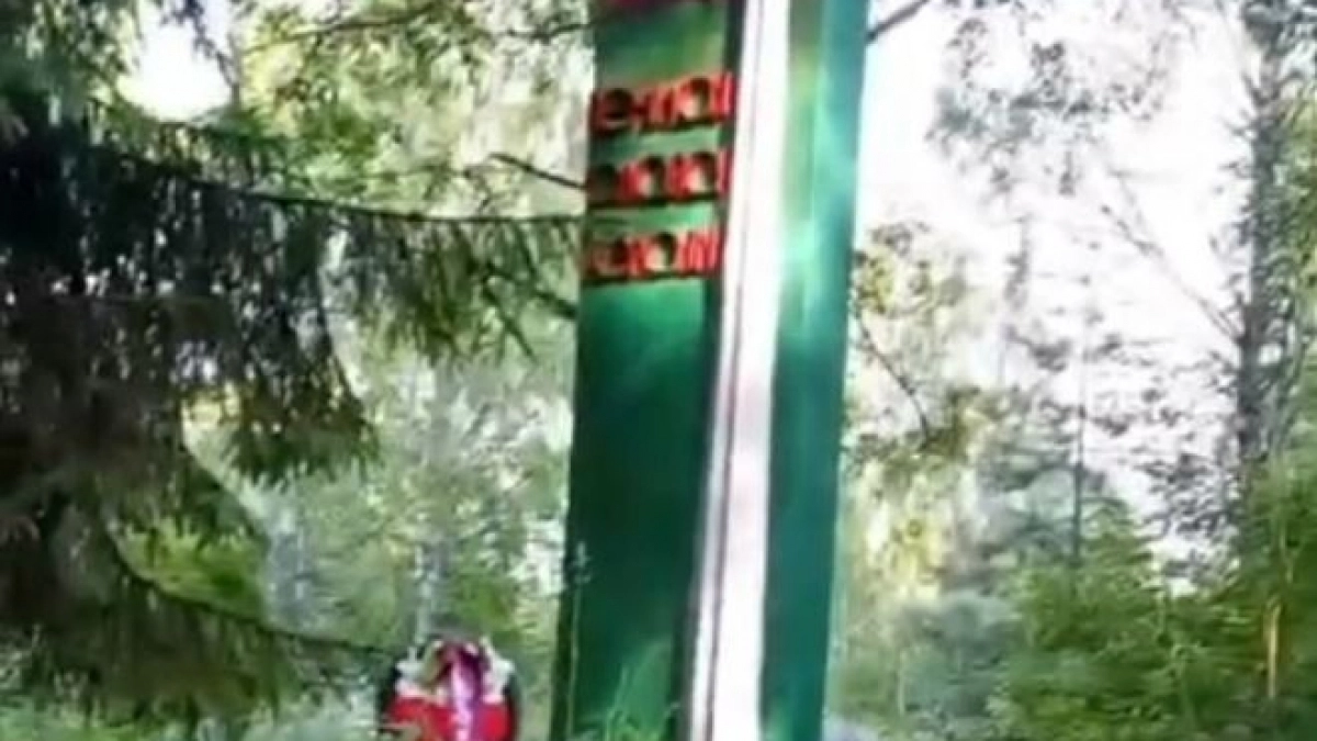 Власти Селивановского округа найдут средства на ремонт памятника в Андреевке
