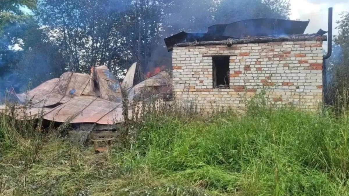 В Кольчугинском округе пожар уничтожил частный жилой дом