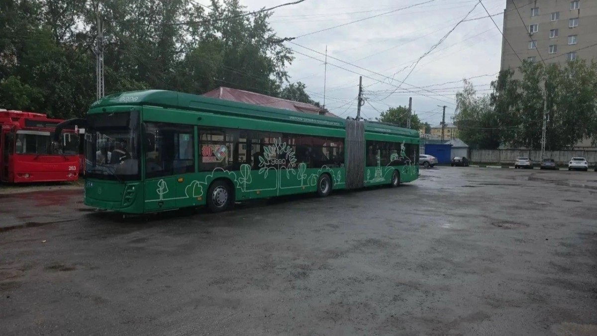 Во Владимире начали испытывать новый троллейбус-гармошку
