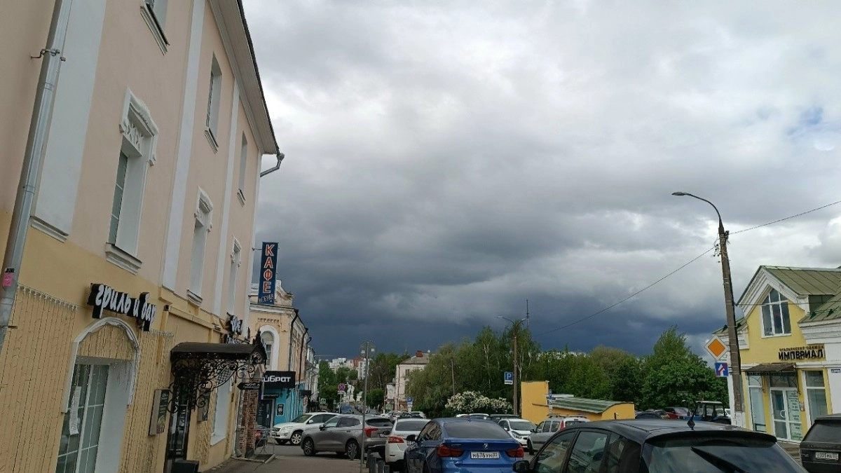Во Владимире ожидаются гроза, ливни и ветер до 15 м/с