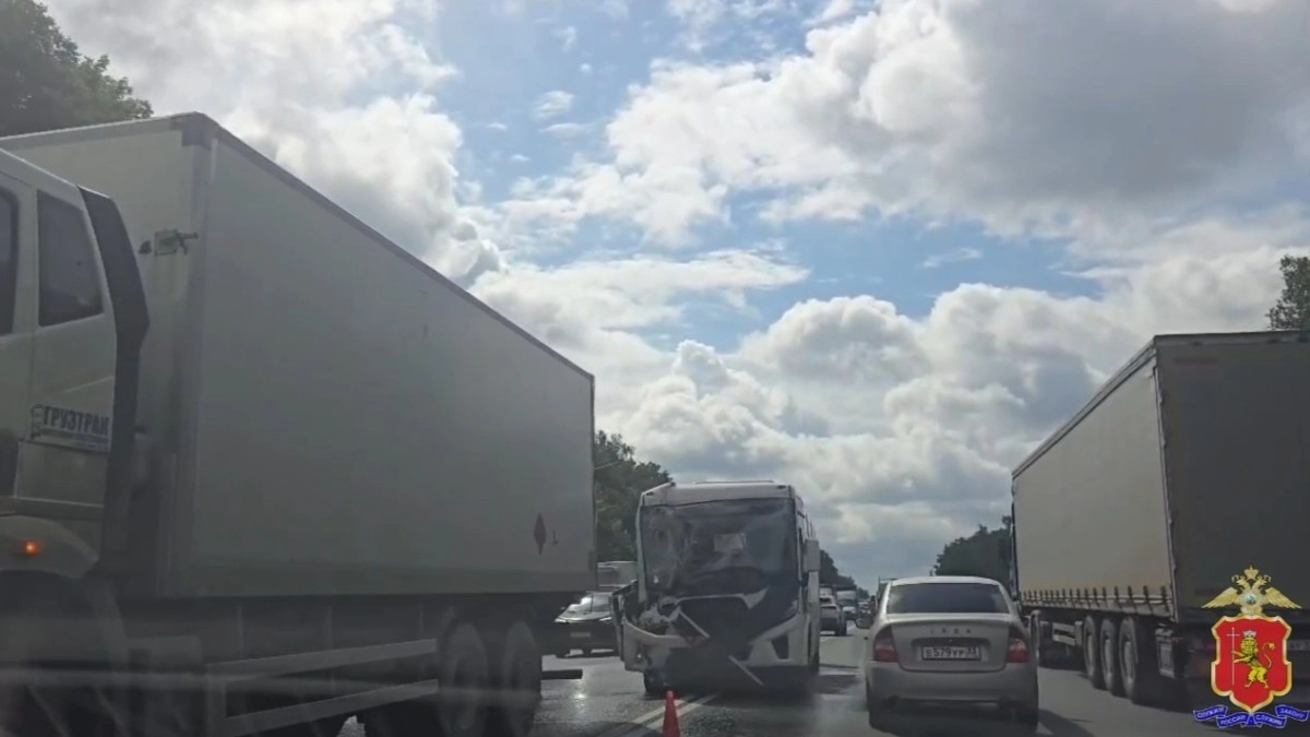 В массовом ДТП во Владимире пострадали трое пассажиров автобуса