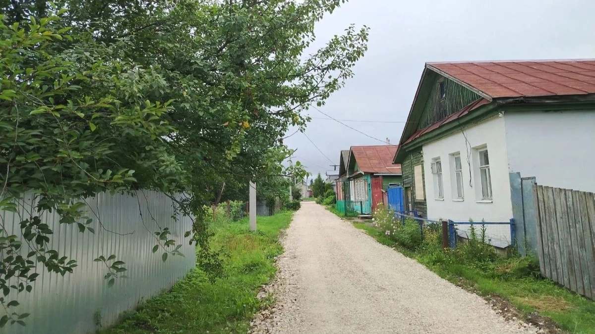 В Гороховце через суд добились ремонта разбитой городской дороги