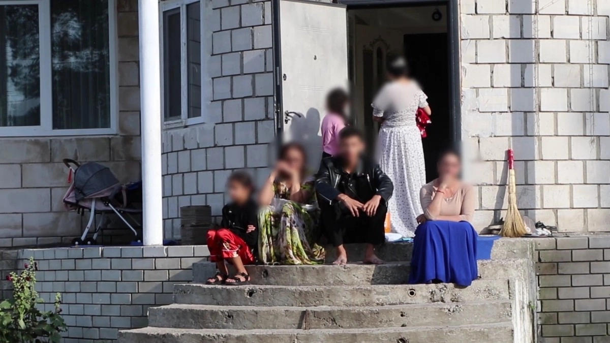В Городищах полиция провела рейд по местам проживания лиц цыганской народности