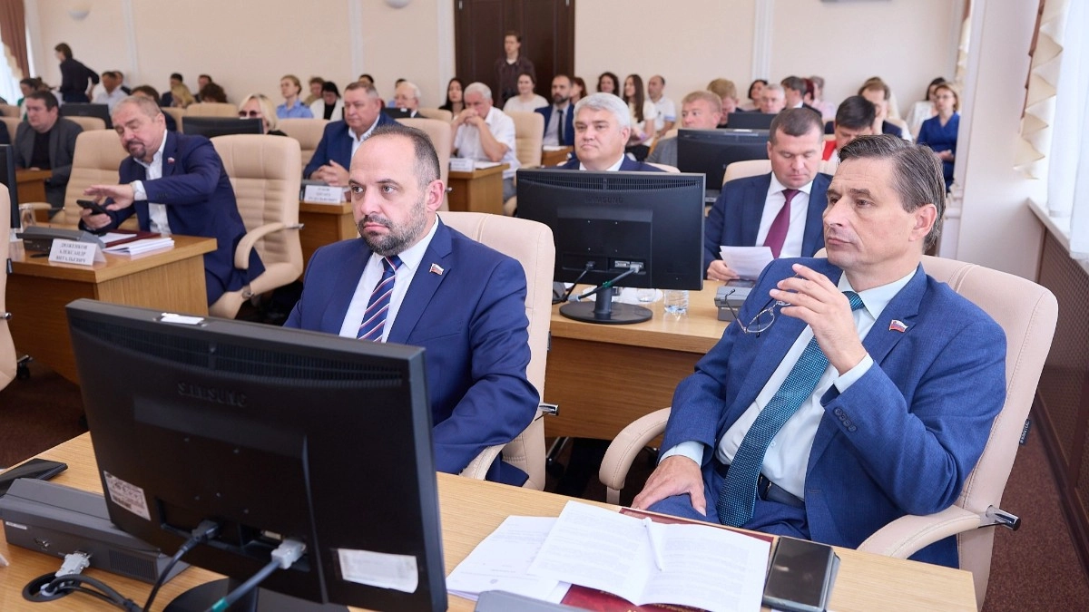Депутаты приняли новые меры поддержки многодетных матерей и военнослужащих
