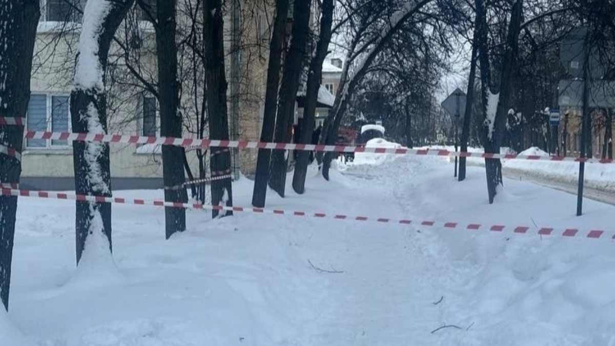 В Коврове женщина получила 300 тысяч рублей за травму от падения снега с крыши