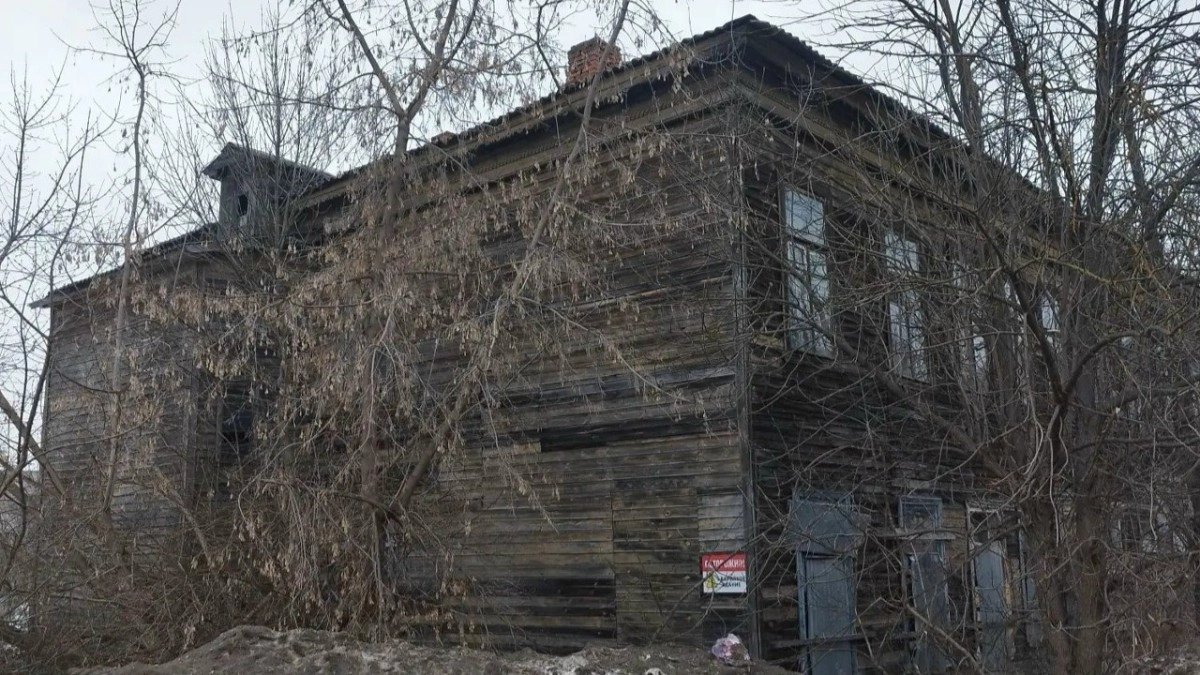 Во Владимире снесли аварийный дом на Большой Московской