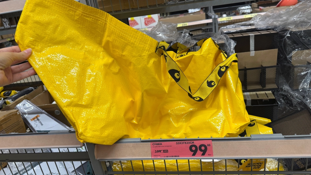 Купила тот самый пластиковый шоппер из "Чижика", но продукты в нём не таскаю: соорудила из него толковую вещь для дачи - 5 идей