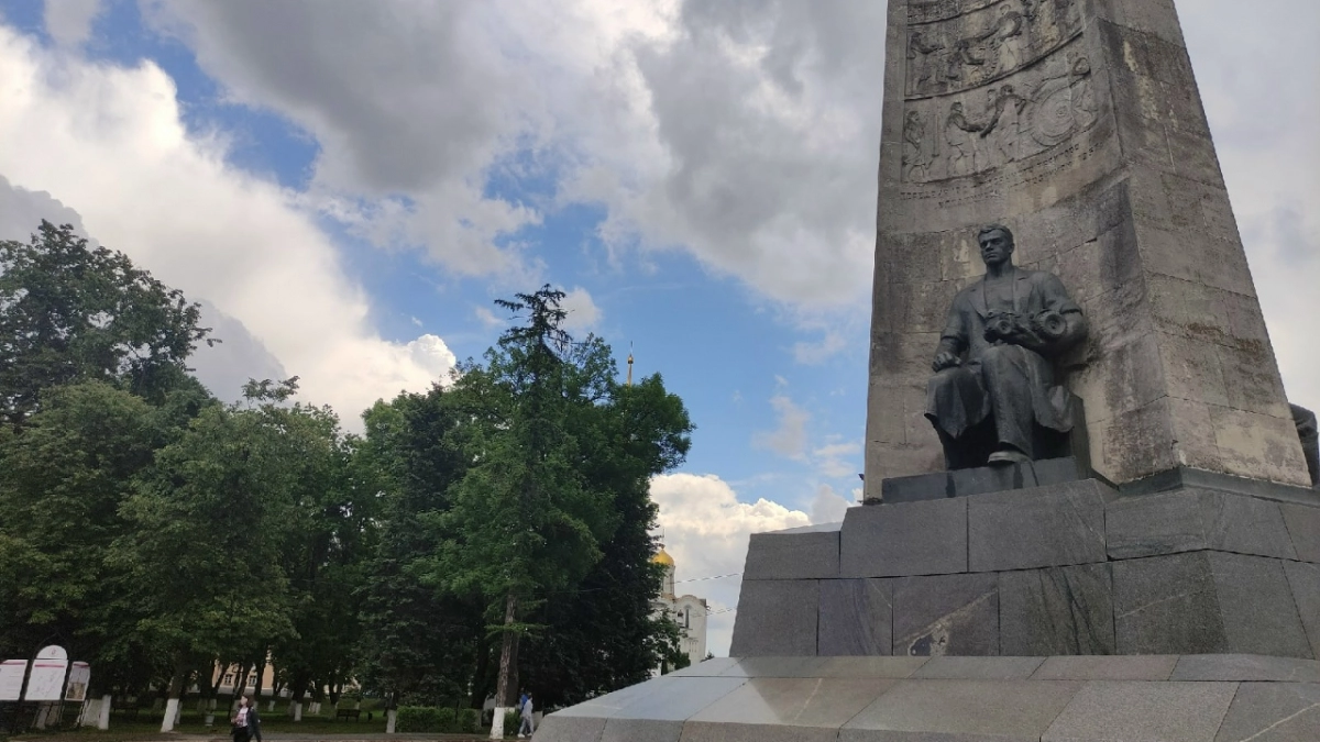 Во Владимире ведется реставрация монумента в честь 850-летия города