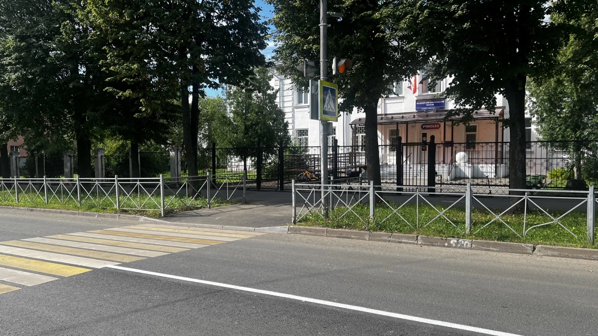 Во Владимирской области обновляют дороги к школам, детсадам и колледжам