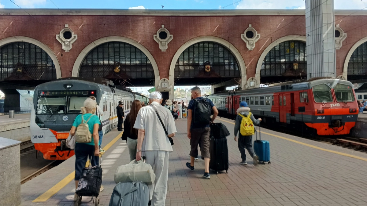 Теперь при покупке билета РЖД пассажирам полагается полезный бонус: лишь единицы знают, что можно получить бесплатно в поезде и на вокзале