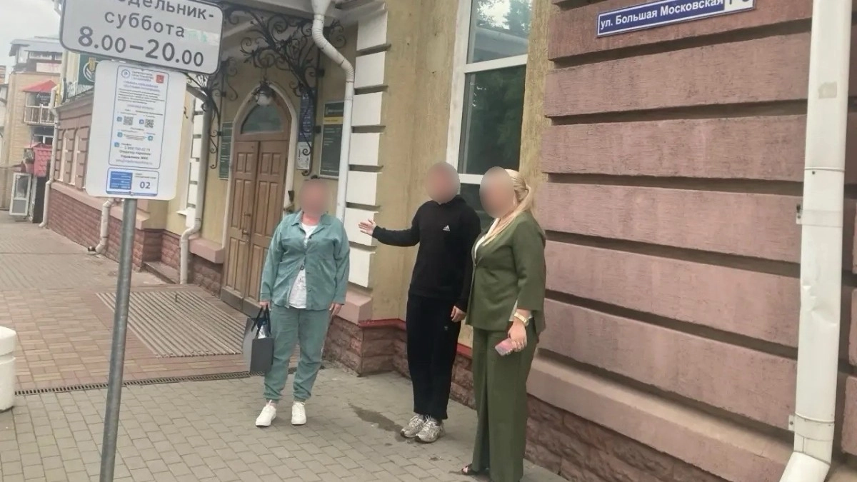 Во Владимире 17-летний подросток обманул пенсионерок на миллион рублей