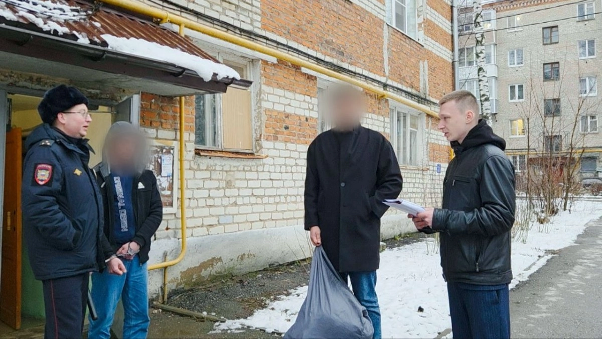 В Струнине мужчина жестоко расправился с собутыльником в квартире