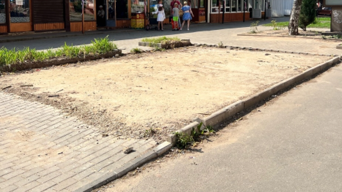 В Александрове коммерсанта заставили демонтировать торговый киоск