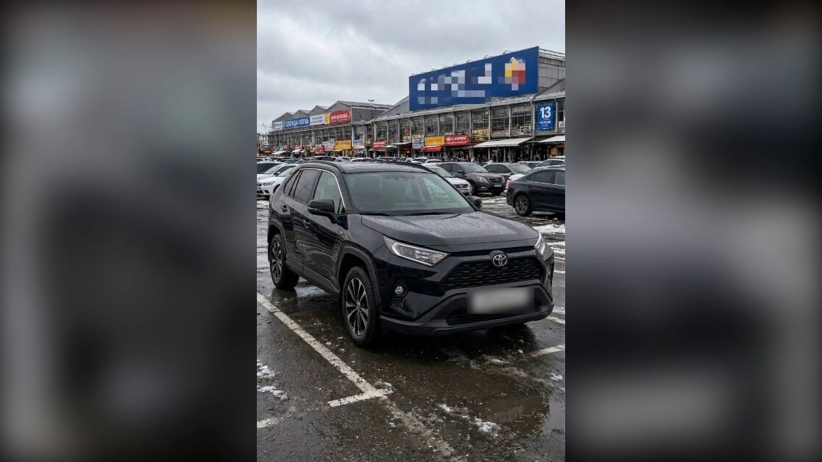 В Собинке у продавщицы нелегальных сигарет забрали Toyota RAV4