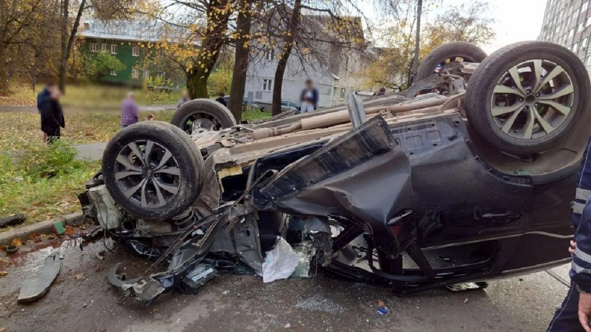 На улице Полины Осипенко произошло ДТП с тремя пострадавшими