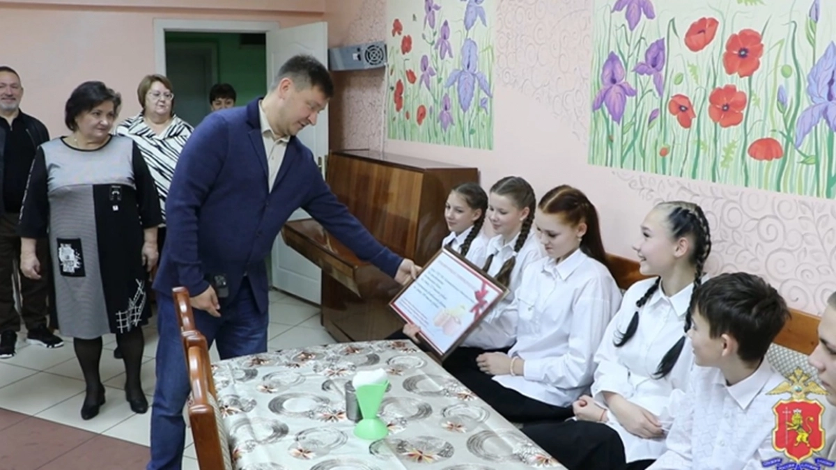 Начальник владимирской полиции посетил детский дом в Камешково