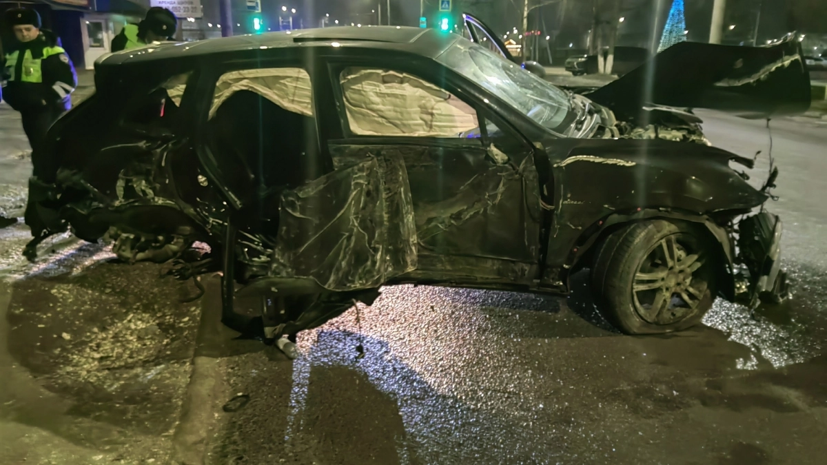 В Коврове водитель Porsche Cayenne скрылся после ДТП с двумя пострадавшими