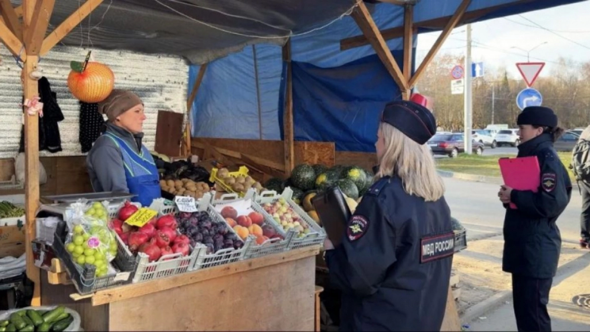 Во Владимире выявили два случая незаконной продажи овощей и фруктов