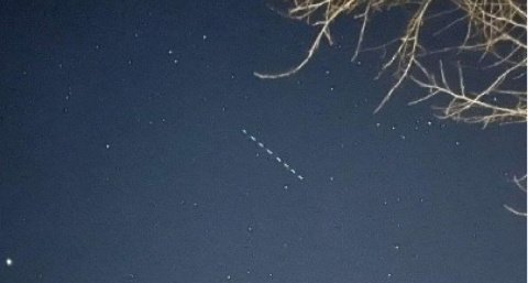 Над Владимирской областью заметили спутники Илона Маска Starlink