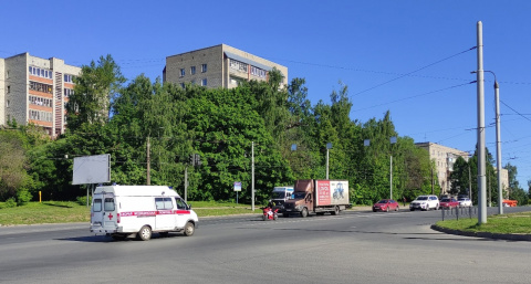 "Пусть на самокатах поездят": в Госдуме собираются ужесточить наказание за помехи для "карет скорой помощи"