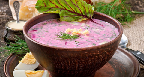 Освежаемся по-летнему: топ-7 рецептов холодных супов на любой вкус
