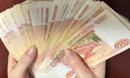 Пенсионерка из Киржача потеряла почти миллион рублей