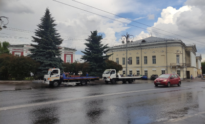 Владимирцев лишают парковочных мест на двух центральных улицах