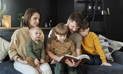 Больше 1000 семей Владимирской области получили бесплатные детские вещи