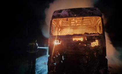 На трассе М-8 во Владимирской области загорелся грузовик