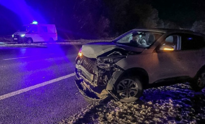 Легковушка и служебный «УАЗ» столкнулись у микрорайона Лесной во Владимире