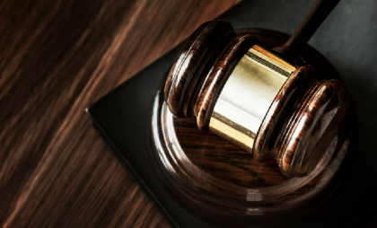 Директор юрьев-польской компании незаконно уволил своего работника