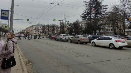 На улице Горького во Владимире начнут штрафовать за неправильную парковку 