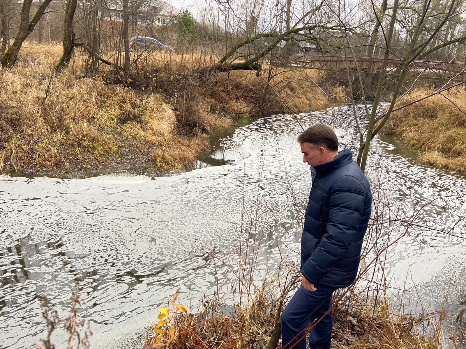 В Петушинском районе начали проверку по факту загрязнения реки навозом