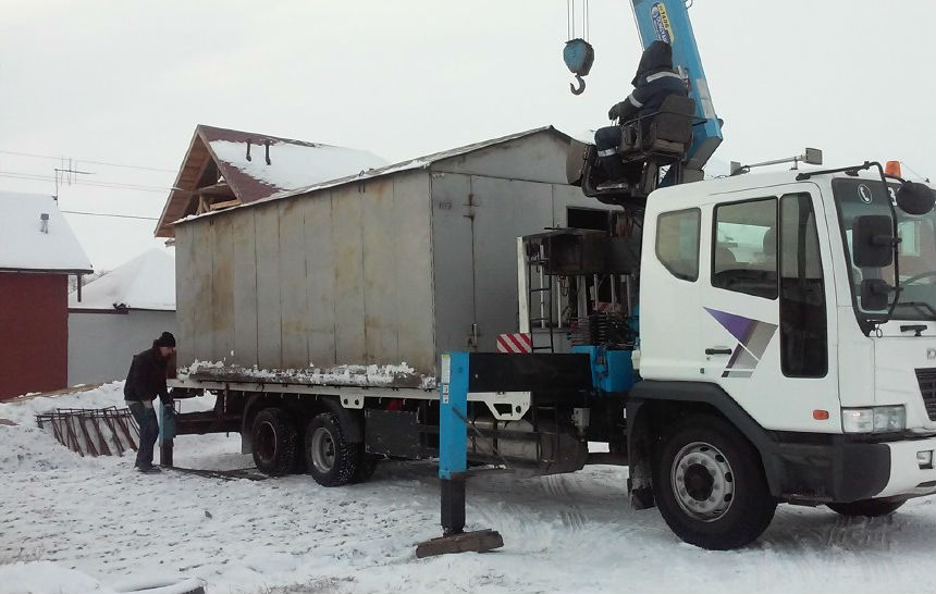 Муромлянин с помощью наёмного манипулятора украл несколько гаражей