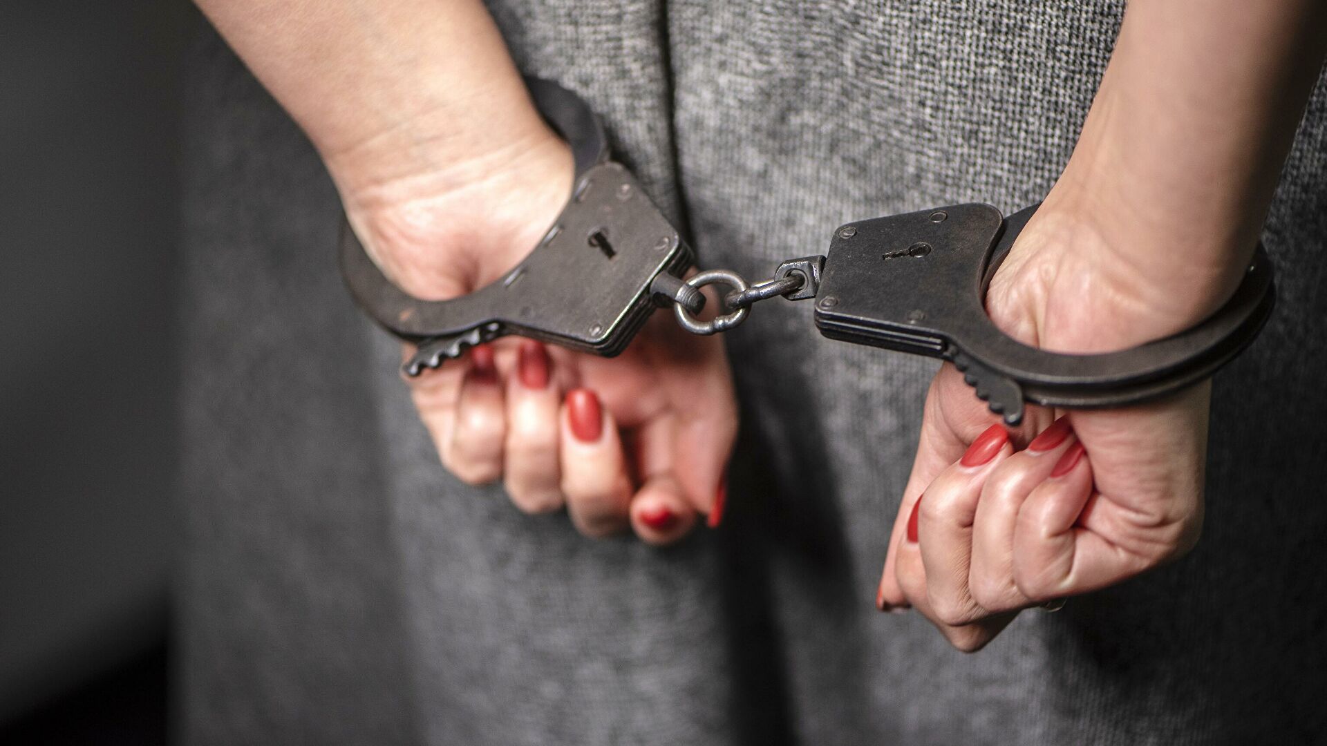 Задушила дядю за то, что тот не хотел платить за ЖКХ