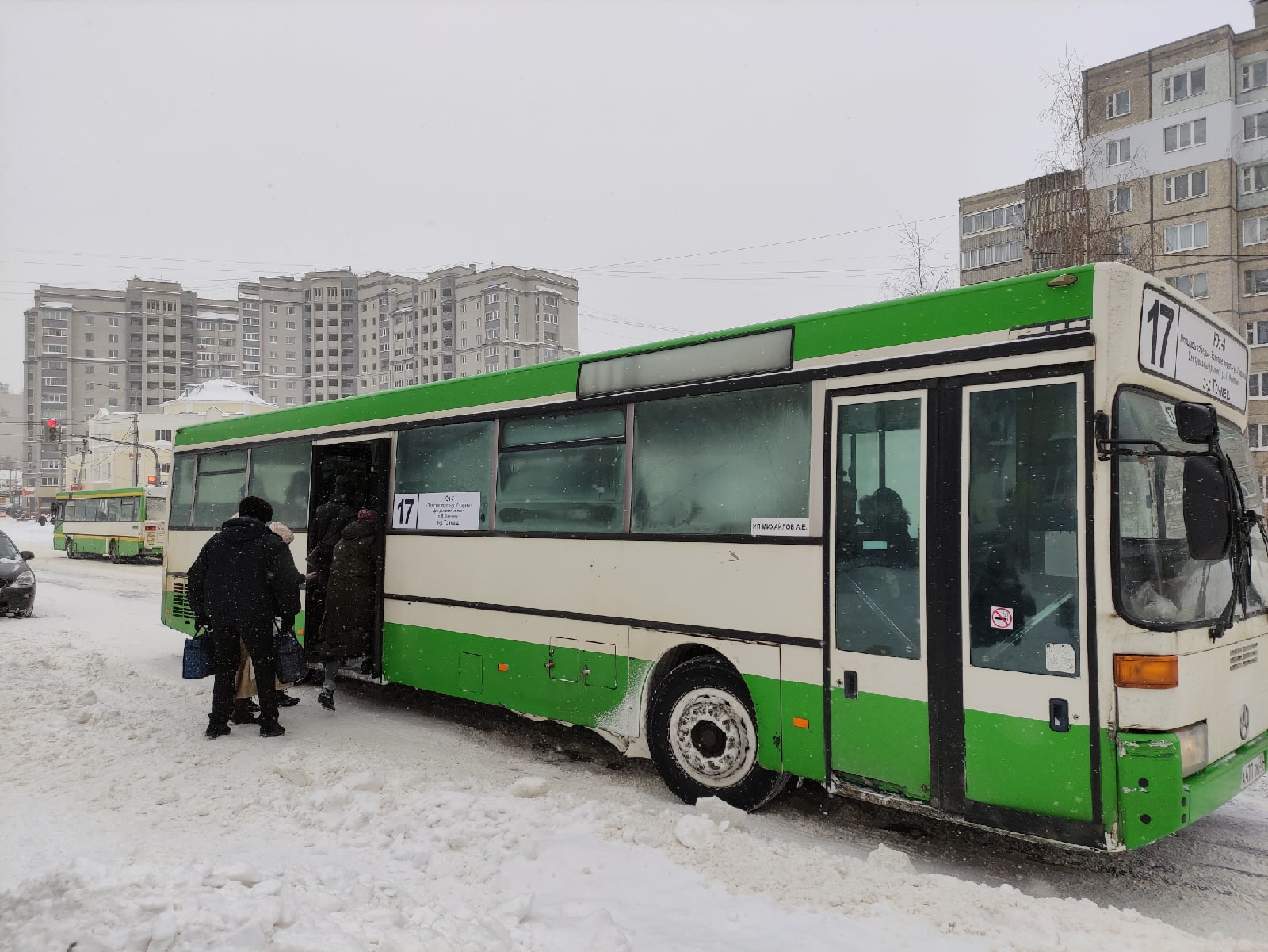 Суд обязал ИП Михайлова оборудовать автобусы для инвалидов