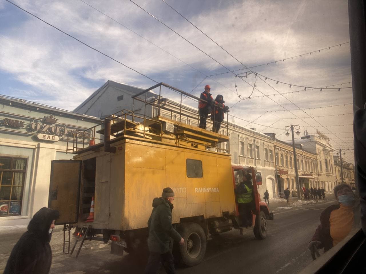 Во Владимире из-за гирлянды образовалась пробка